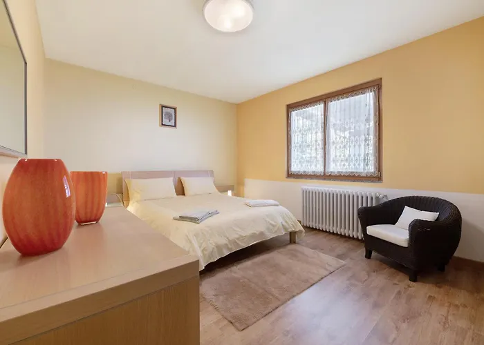 Casa Giuly Hébergement de vacances Stazzona